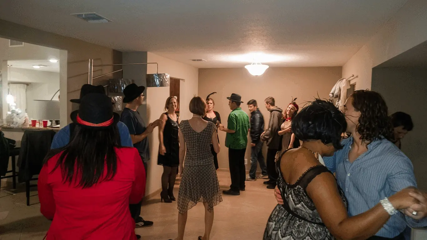 Real Gatsby party — guests dancing